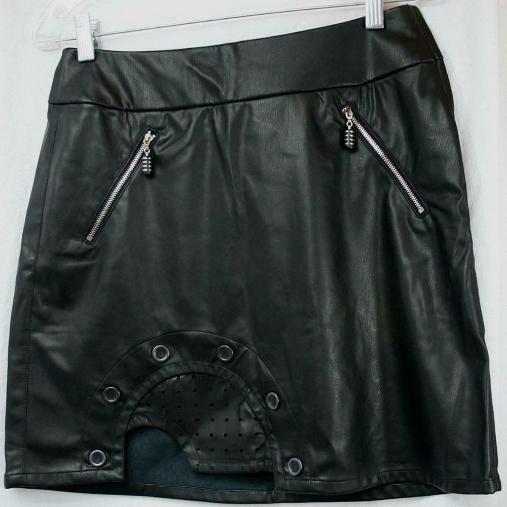 NWT JAMIE SADOCK Golf Skirt 18" Faux Leather Jet B - Picture 3 of 8